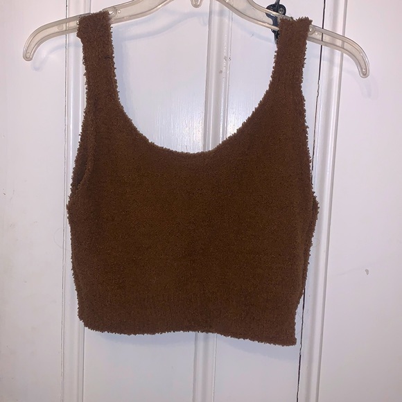 Fuzzy Cropped Medium Tank Top - Picture 2 of 4